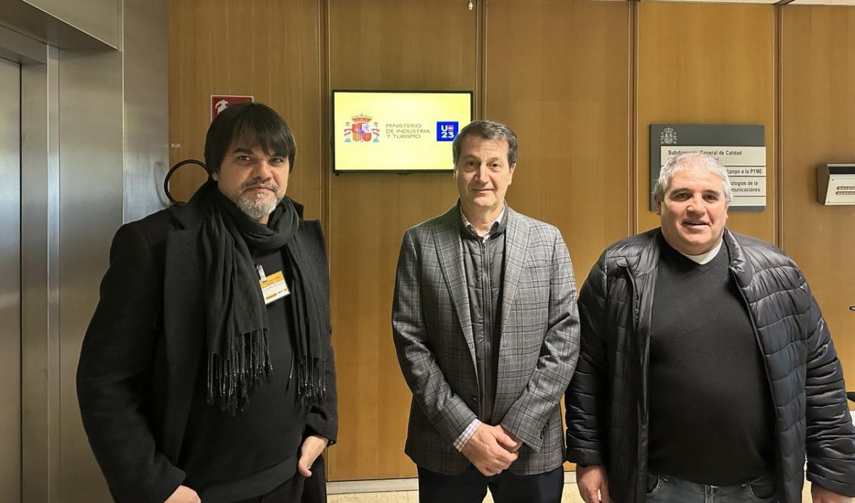 De izquierda a derecha, Gerardo Cortijo, José Antonio Delgado-Echagüe y Miguel Ángel Casamayor