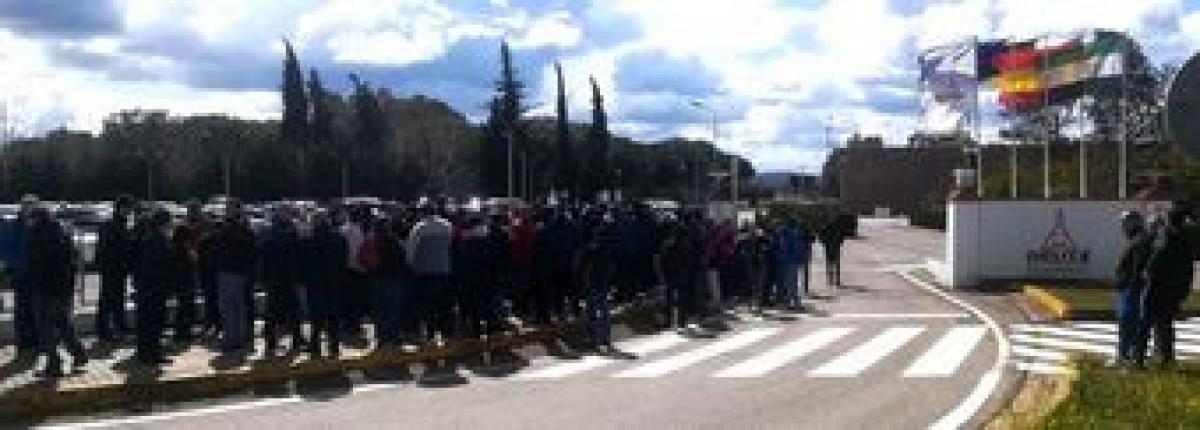 Concentraciones a las puertas de la fábrica