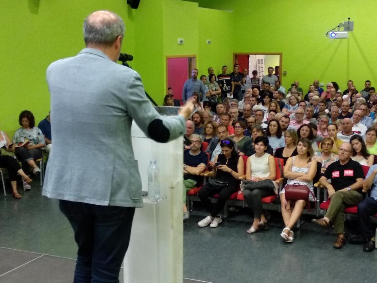 Unai Sordo en Tudela dirigiendose a los delegados y delegadas de CCOO de navarra