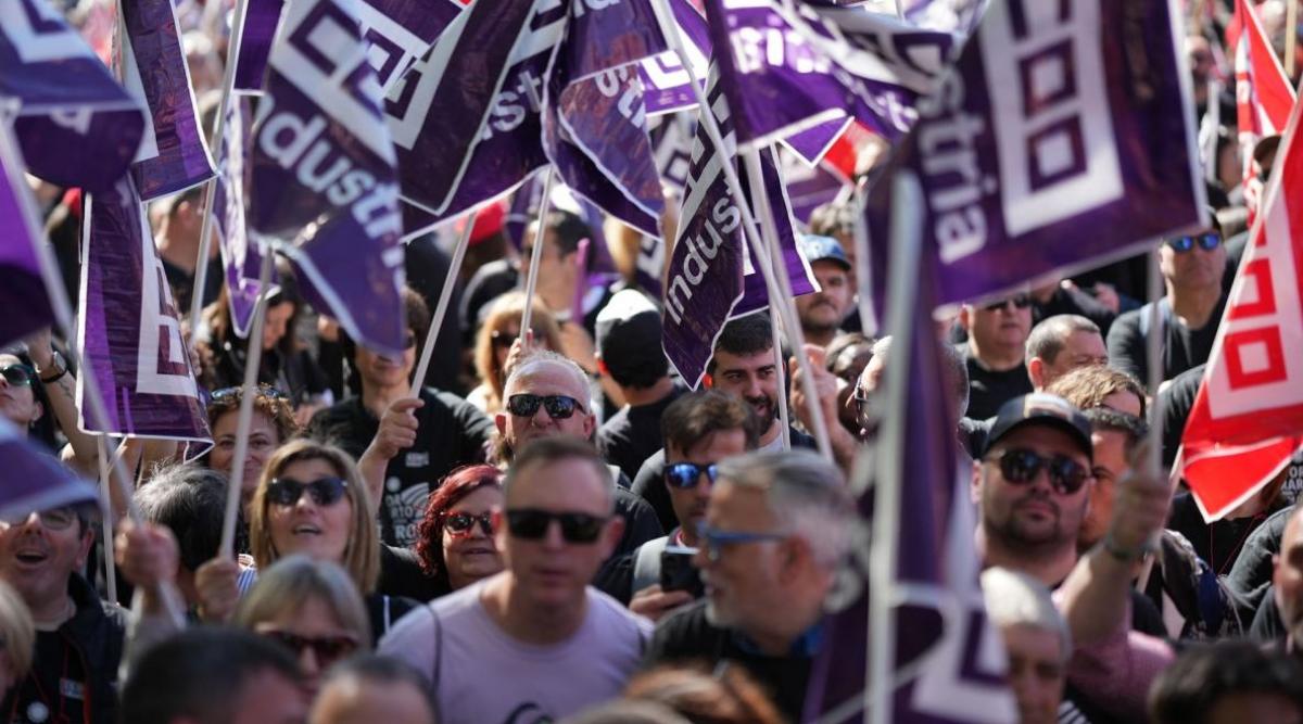 Concentración, en abril, frente al Ministerio de Agricultura, para exigir un agro con futuro y derechos